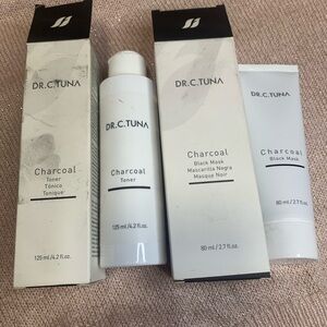 Farmasi Charcoal Toner & Mask Set – White and Black Accents